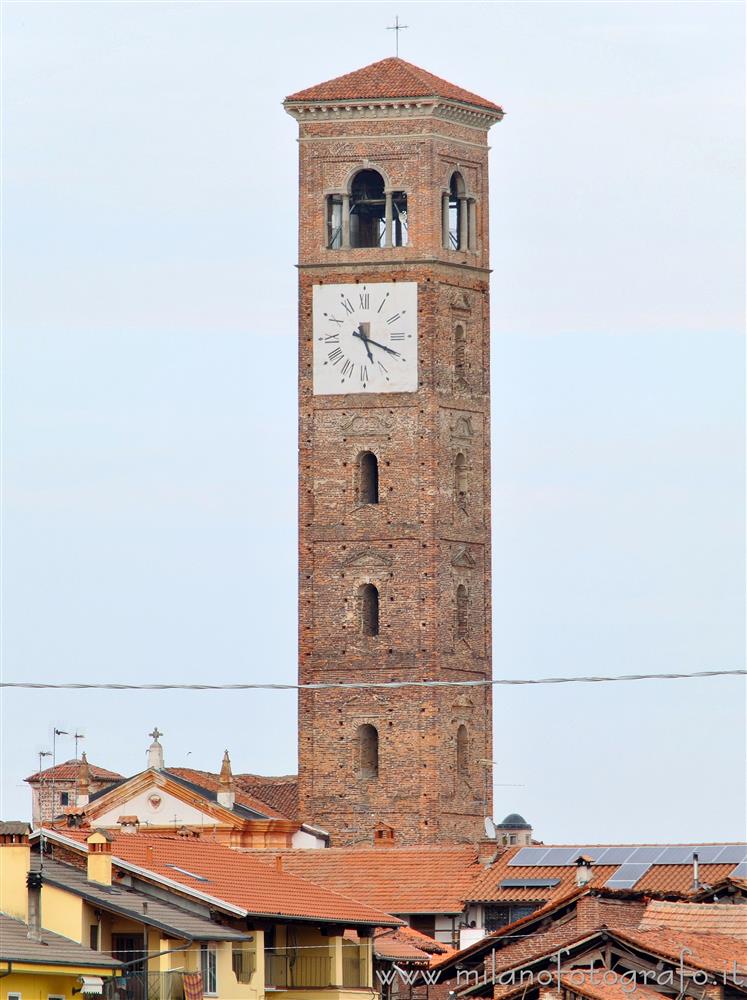 Lenta (Vercelli, Italy) - Bell tower of the Parish Church of San Pietro